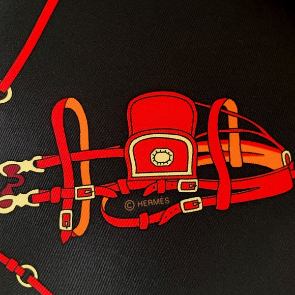 NWT Hermes Scarf “Paris qui Roule” in Black/Red - Picture 5 of 9